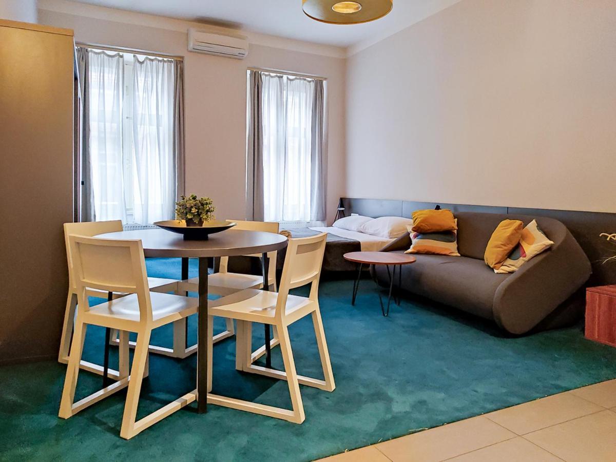 Apartments Cilindar Загреб Экстерьер фото